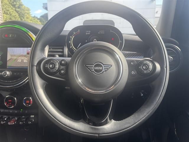 BMW MINI COOPER SD 5DOOR 2020 Image 31