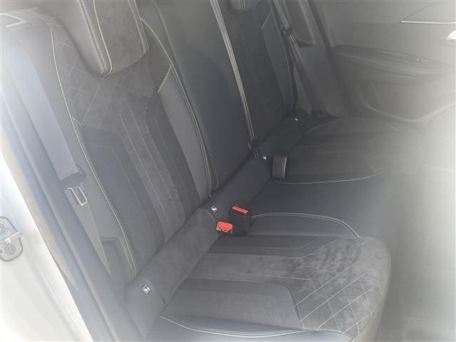 PEUGEOT 2008 2021 Image 31