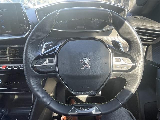 PEUGEOT 2008 2021 Image 31