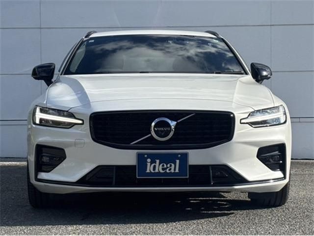 VOLVO V60 2021 Image 31