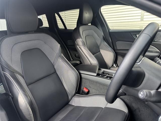 VOLVO V60 2021 Image 31