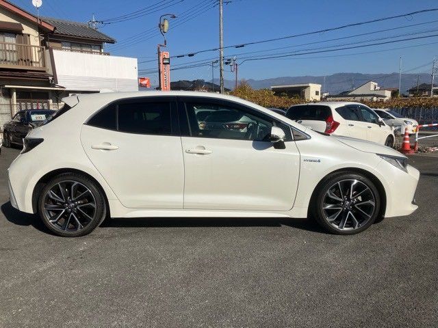 TOYOTA COROLLA SPORT HYBRID 2018 Image 31