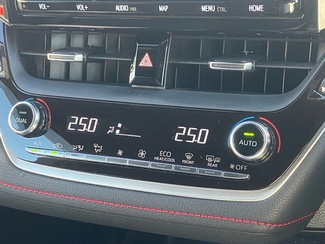 TOYOTA COROLLA SPORT HYBRID 2018 Image 31