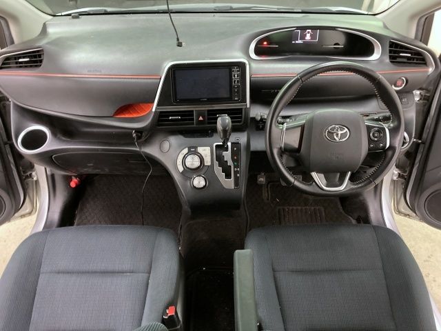 TOYOTA SIENTA 2016 Image 31