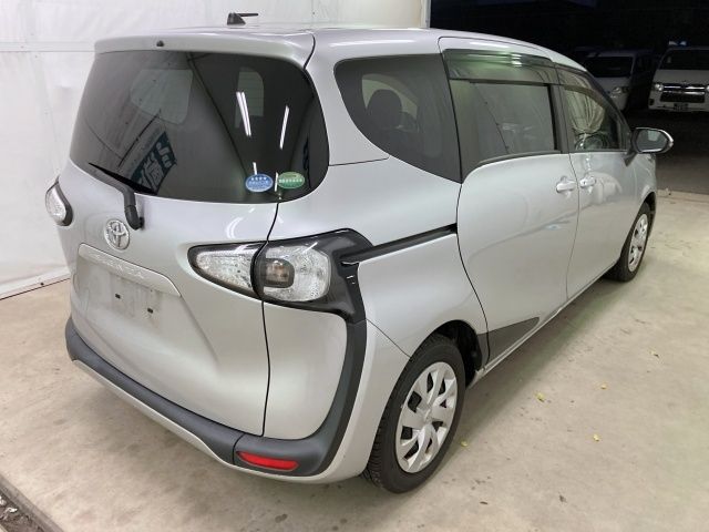 TOYOTA SIENTA 2016 Image 31