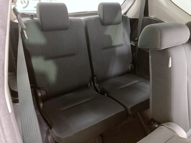 TOYOTA SIENTA 2016 Image 31