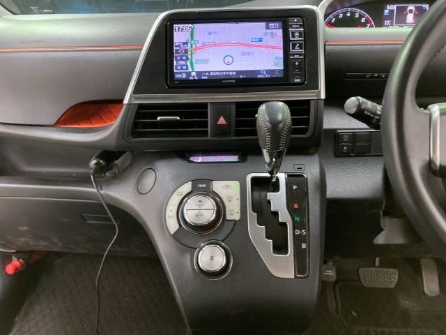TOYOTA SIENTA 2016 Image 31