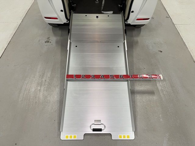 HONDA N BOX 2020 Image 31