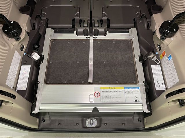 HONDA N BOX 2020 Image 31