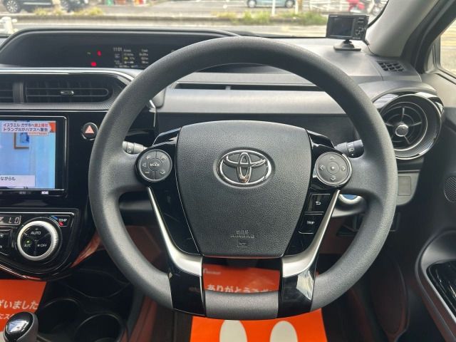 TOYOTA AQUA 2018 Image 31