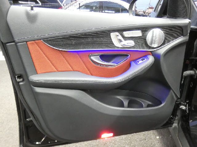 MERCEDES BENZ MERCEDES AMG GLC CLA 2019 Image 31