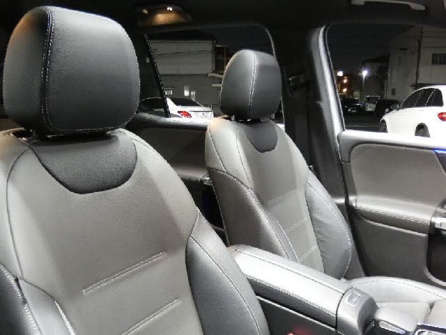 MERCEDES BENZ GLB 2020 Image 31