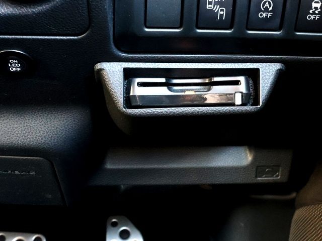 SUBARU FORESTER 2018 Image 31