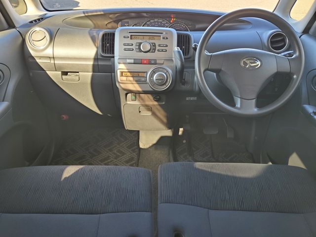 DAIHATSU TANTO 2013 Image 31