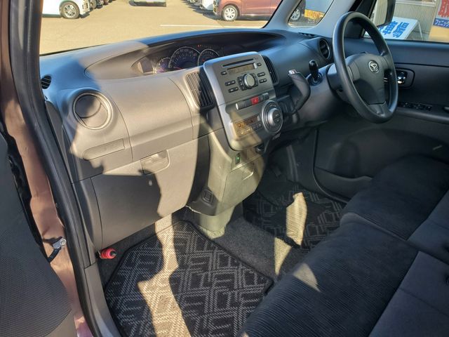 DAIHATSU TANTO 2013 Image 31