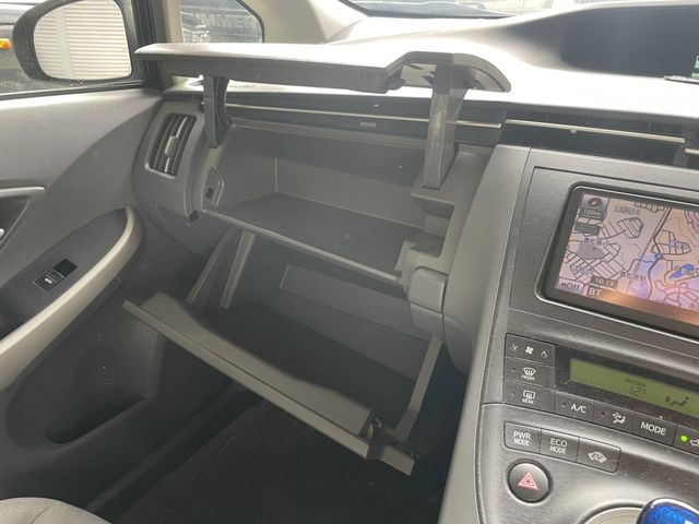 TOYOTA PRIUS 2010 Image 31