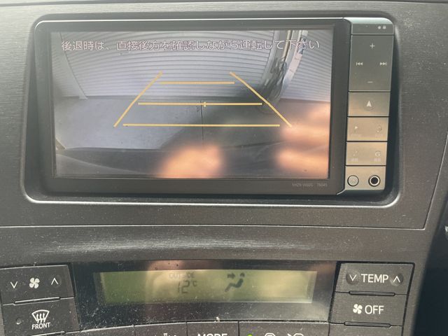 TOYOTA PRIUS 2010 Image 31