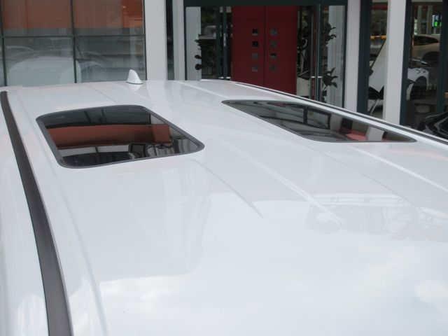 TOYOTA VELLFIRE  HYBRID 2025 Image 31