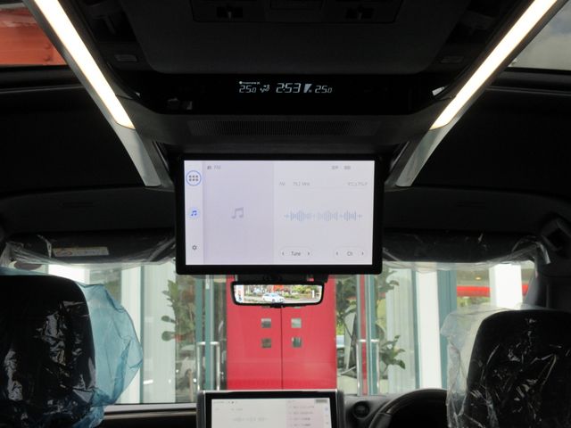 TOYOTA VELLFIRE  HYBRID 2025 Image 31