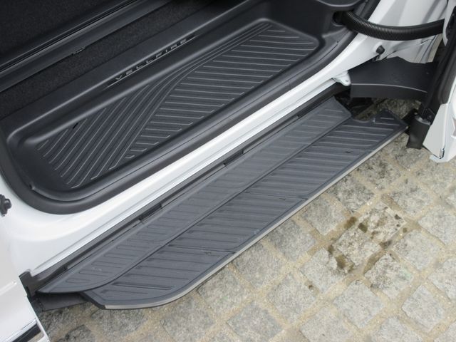 TOYOTA VELLFIRE  HYBRID 2025 Image 31