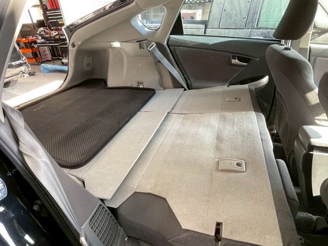 TOYOTA PRIUS 2010 Image 31