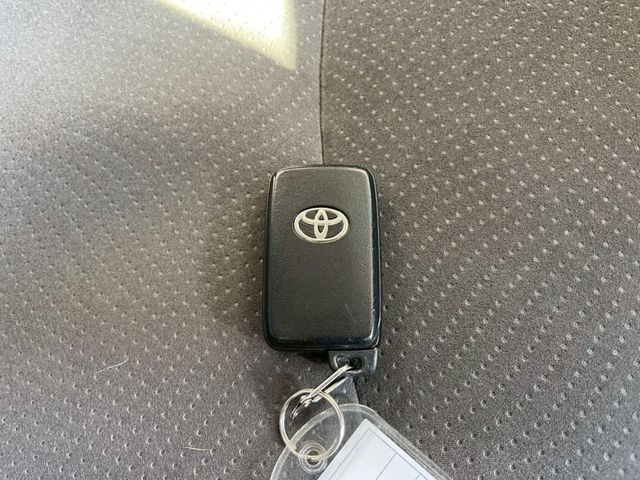 TOYOTA PRIUS 2010 Image 31