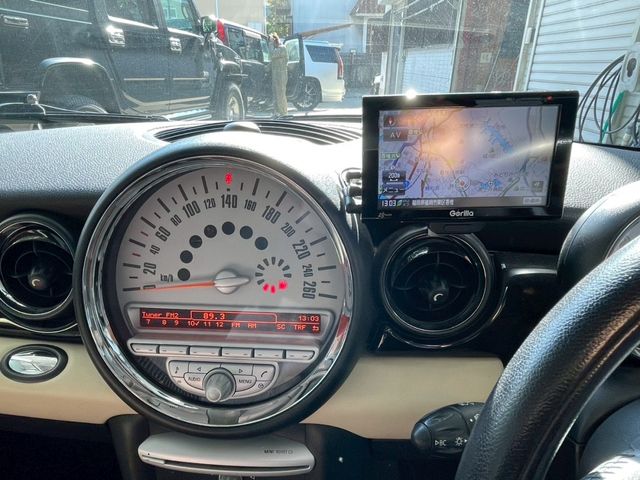 BMW MINI COOPER CLUB 2009 Image 31