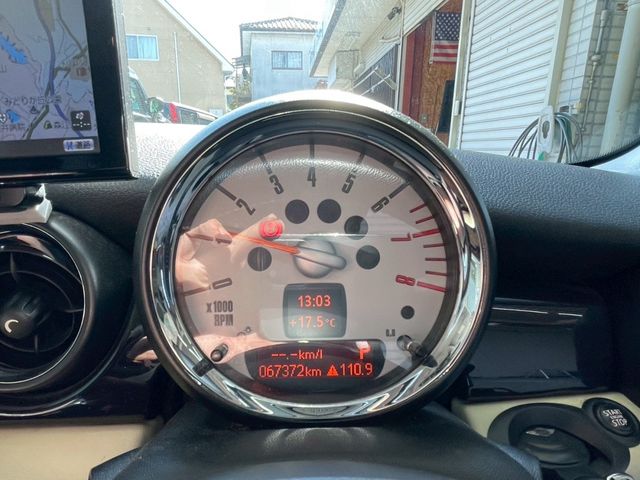 BMW MINI COOPER CLUB 2009 Image 31