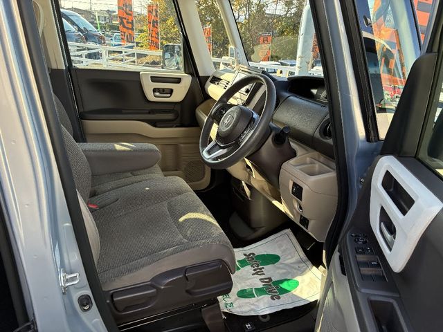 HONDA N BOX 2020 Image 31