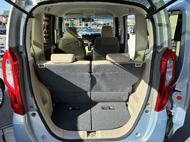 HONDA N BOX 2020 Image 31