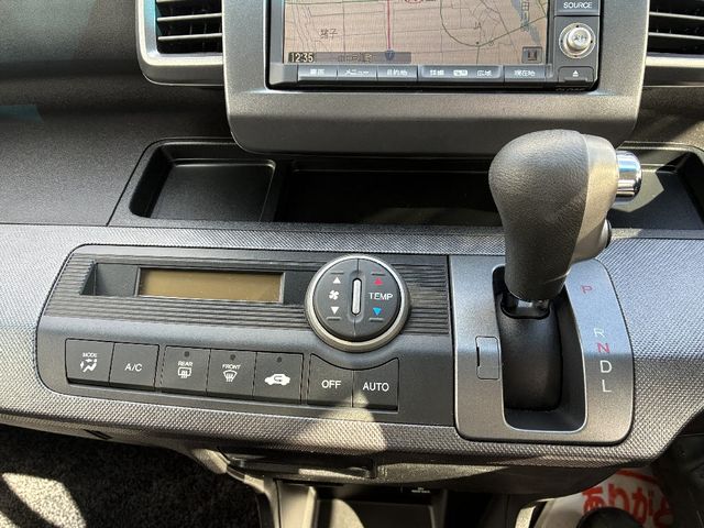 HONDA FREED 2010 Image 31