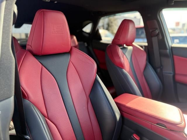 TOYOTA LEXUS NX450H+ AWD 2023 Image 31