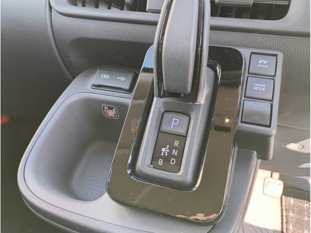 TOYOTA SIENTA HYBRID 2022 Image 31