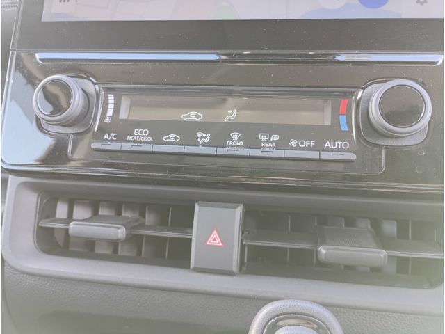 TOYOTA SIENTA HYBRID 2022 Image 31