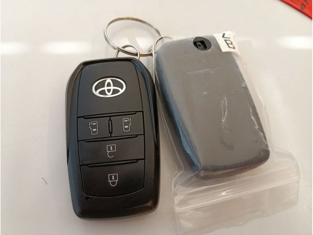 TOYOTA SIENTA HYBRID 2022 Image 31