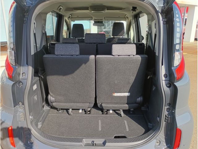 TOYOTA SIENTA HYBRID 2022 Image 31