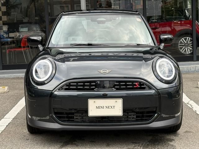 BMW MINI COOPER 5DOOR 2025 Image 31