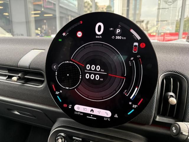 BMW MINI COOPER 5DOOR 2025 Image 31