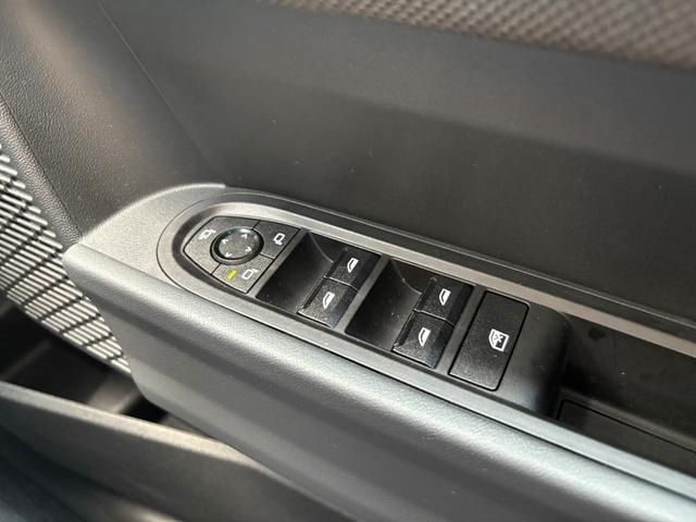 BMW MINI COOPER 5DOOR 2025 Image 31