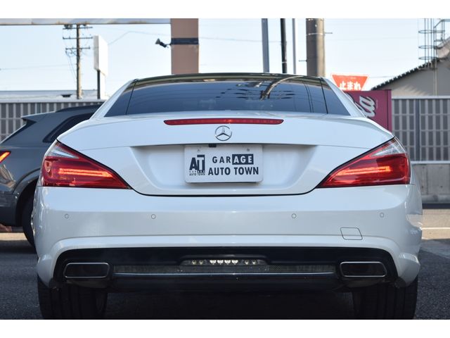 MERCEDES BENZ SL CLA 2012 Image 31