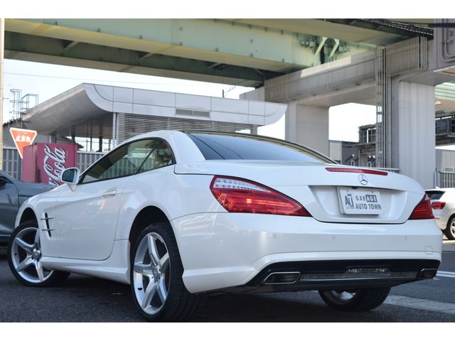 MERCEDES BENZ SL CLA 2012 Image 31