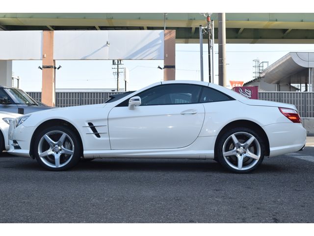 MERCEDES BENZ SL CLA 2012 Image 31