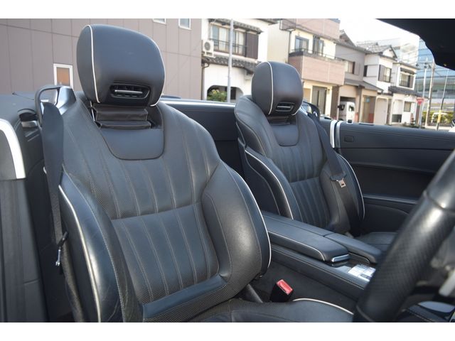 MERCEDES BENZ SL CLA 2012 Image 31