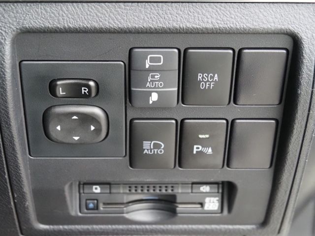 TOYOTA LANDCRUISER WAGON 2020 Image 31