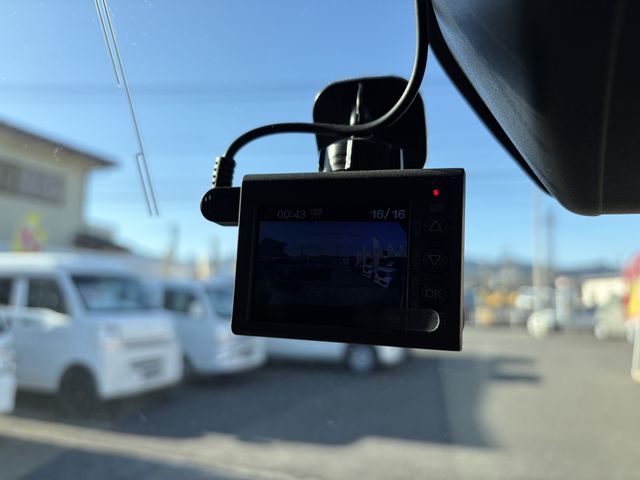 DAIHATSU TANTO CUSTOM 2021 Image 31