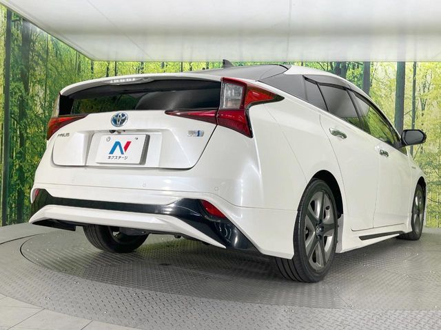 TOYOTA PRIUS 2019 Image 31