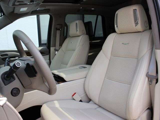 CADILLAC ESCALADE 2022 Image 31