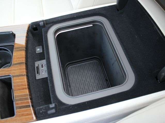 CADILLAC ESCALADE 2022 Image 31