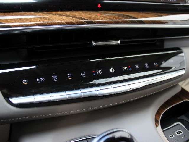 CADILLAC ESCALADE 2022 Image 31