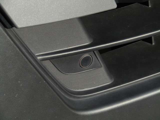 NISSAN NV350 CARAVAN 1.2T 2021 Image 31